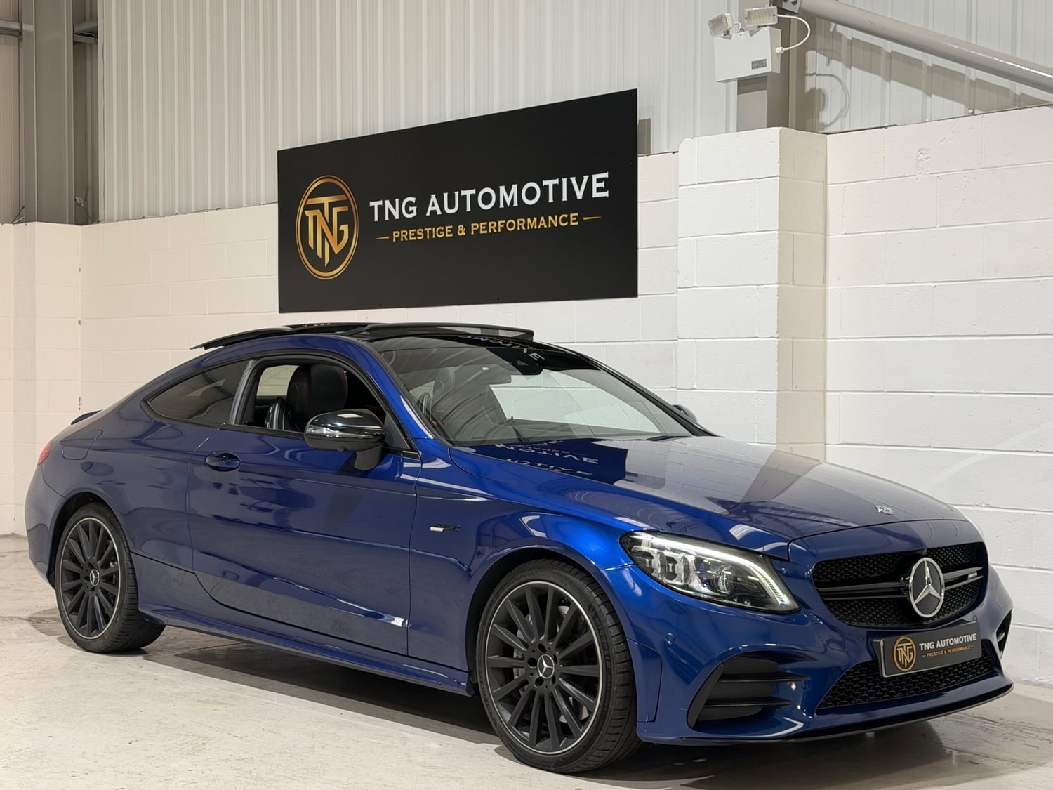 Mercedes-Benz C Class 2018 - Cars in Croydon