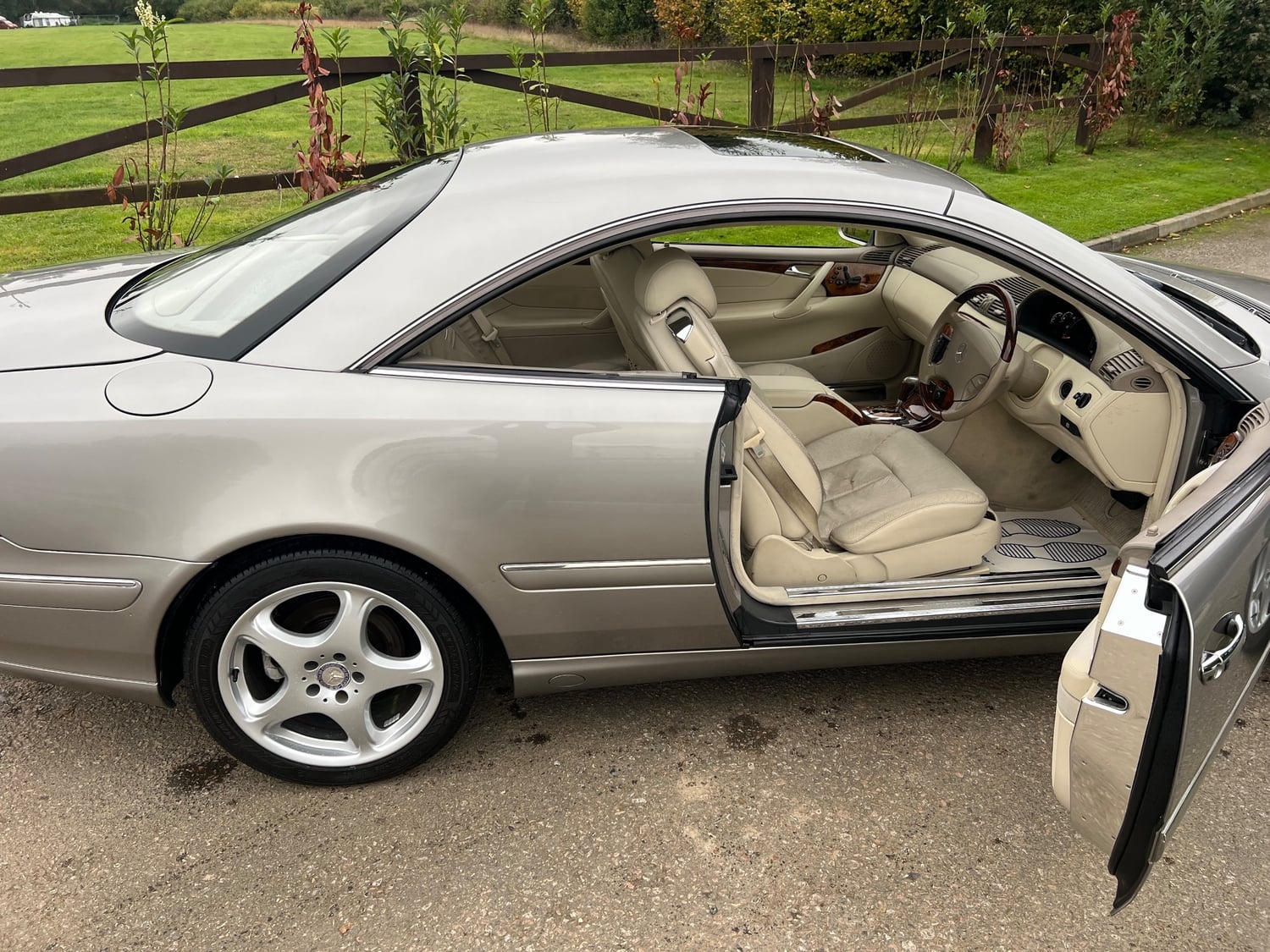Mercedes-Benz CL Class 2005 - Cars