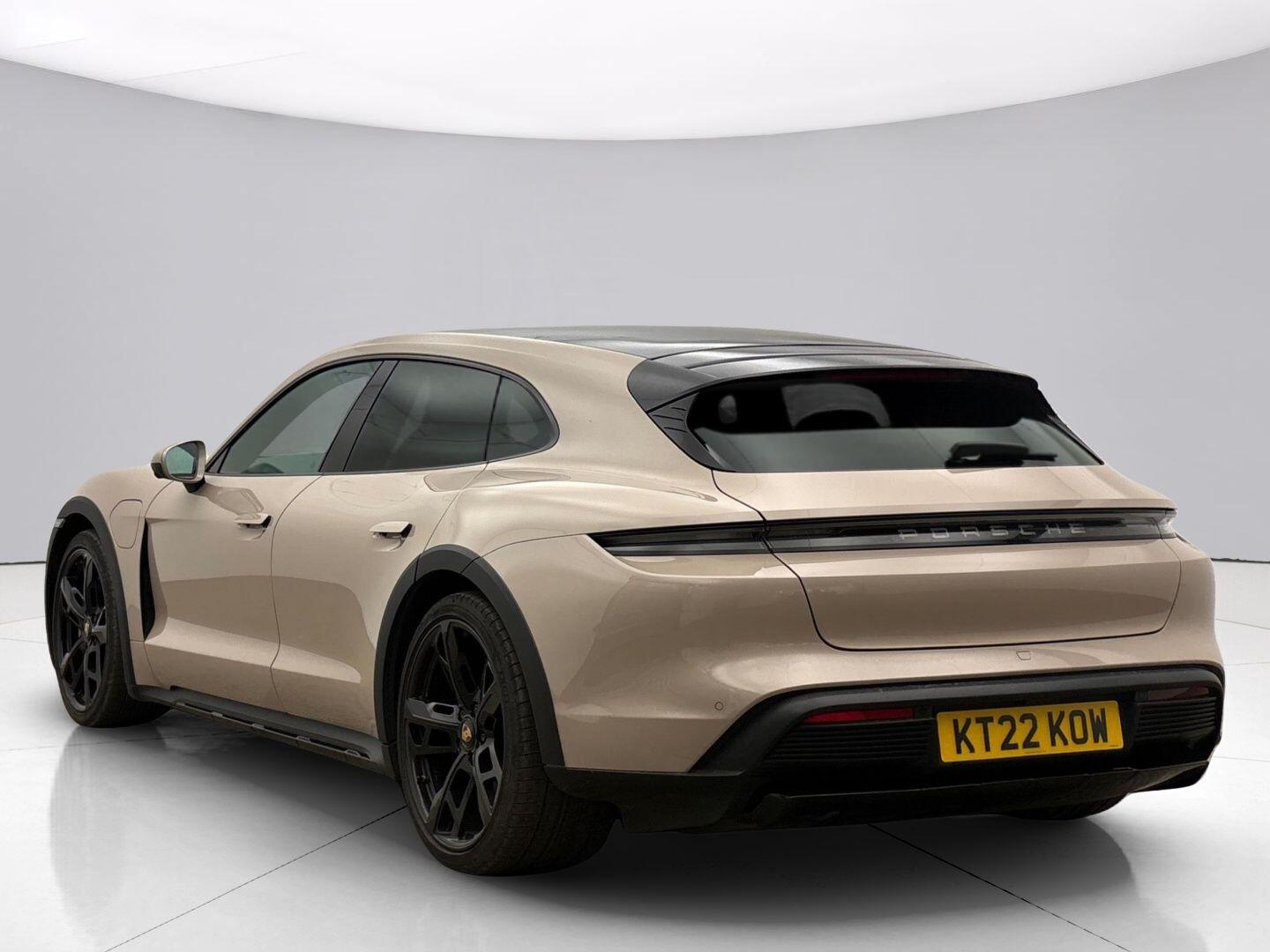 Porsche Taycan Ely