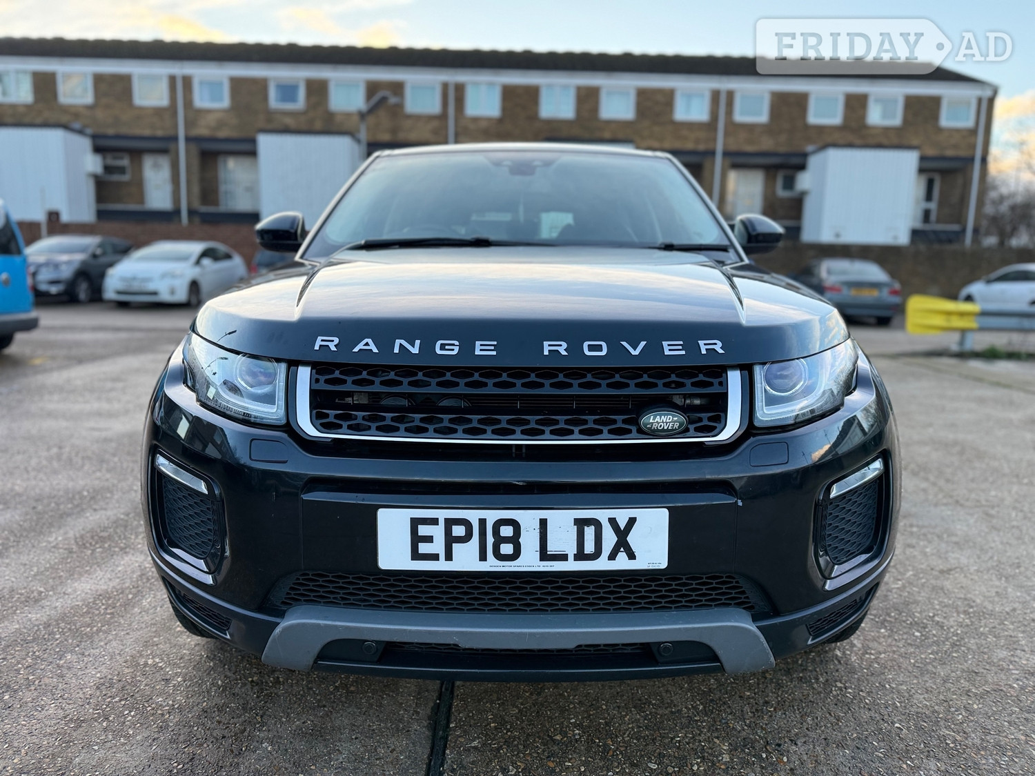 [ berth ]Land Rover Range Rover Evoque