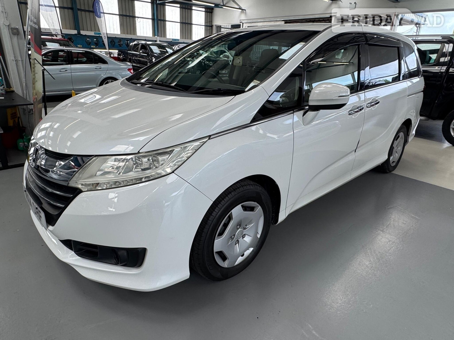 Honda Odyssey 2015 - Cars in Bolton