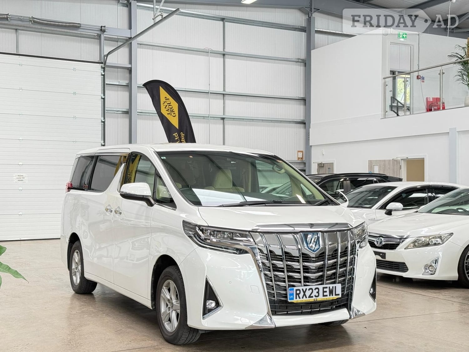 Toyota Alphard 2023 in Reading