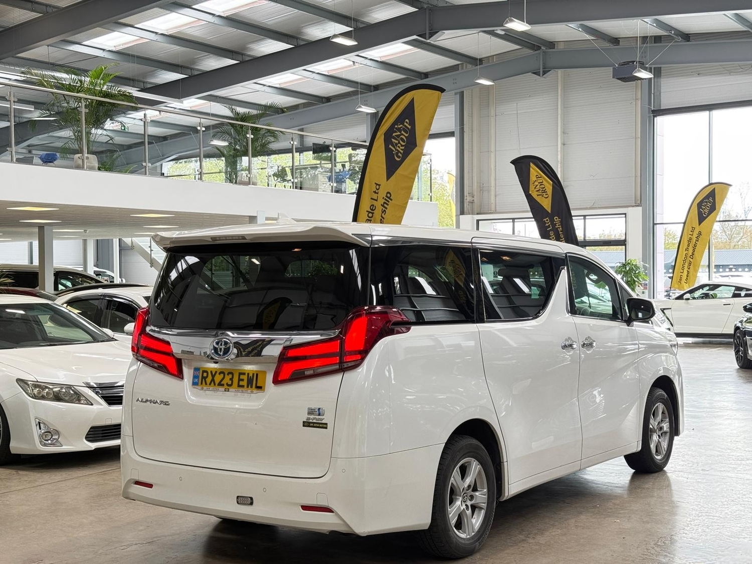 [ berth ]Toyota Alphard