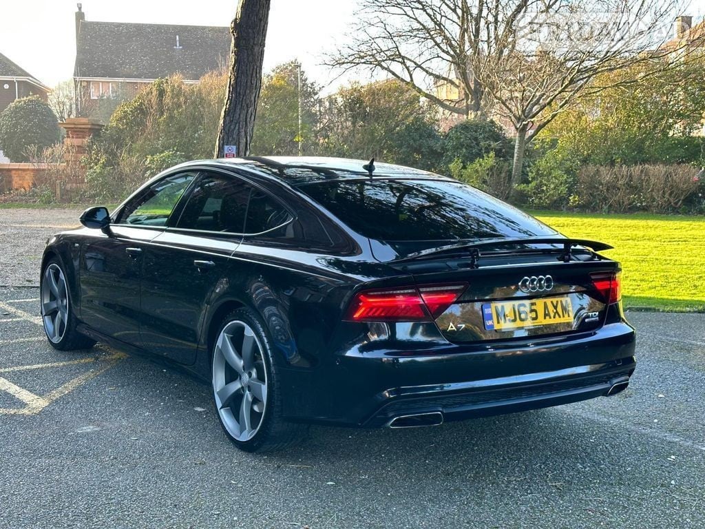 [ berth ]Audi A7