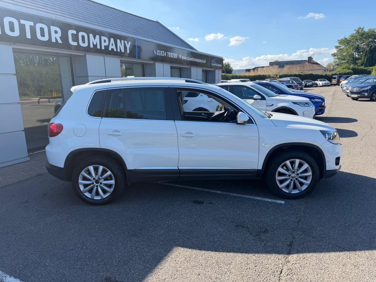 Volkswagen Tiguan 2016 - Cars in Gillingham
