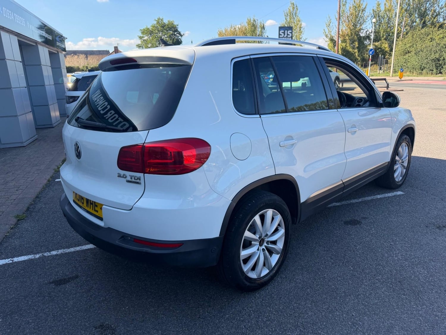 Volkswagen Tiguan 2016 - Cars