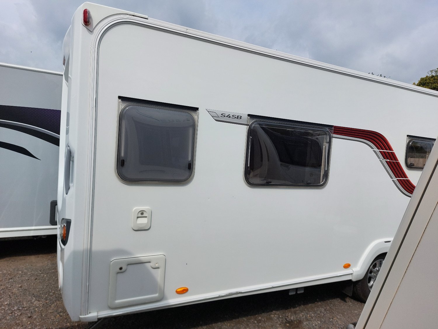 Swift Freestyle S4 SB 2015 - Motorhomes & Caravans in Routh