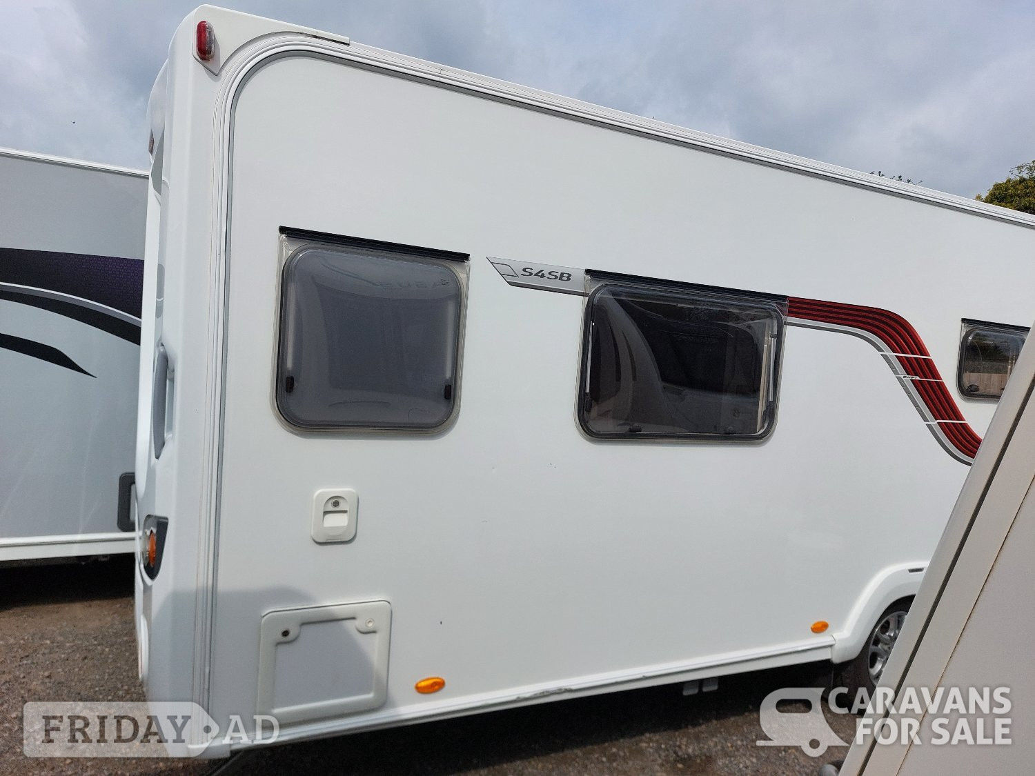 Swift Freestyle S4 SB 2015 - Motorhomes & Caravans in Routh