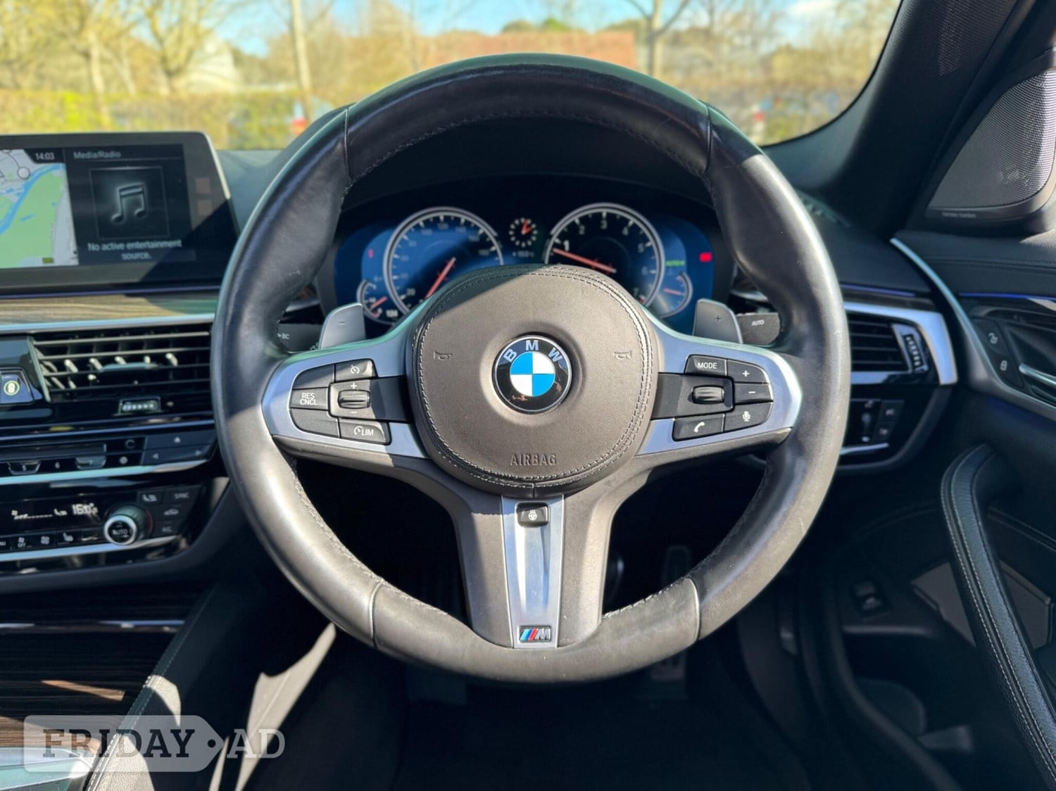 [ berth ]BMW 5 Series