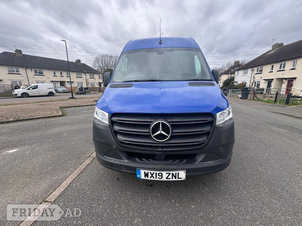 Mercedes-Benz Sprinter 2019 in Slough