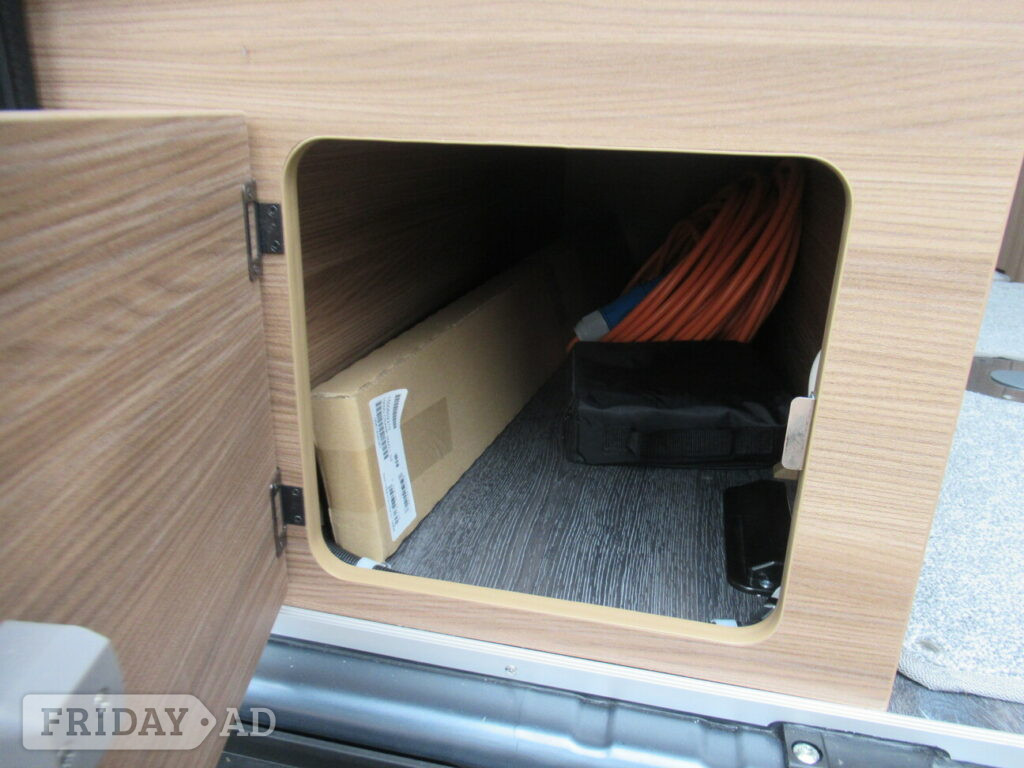[2 berth ]Auto-Trail V-Line 540