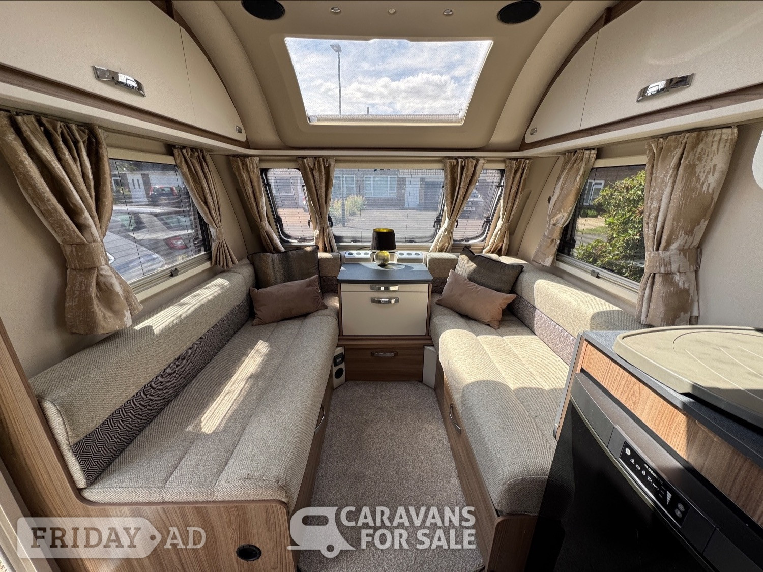 Swift Finesse 580 Moreton-In-Marsh
