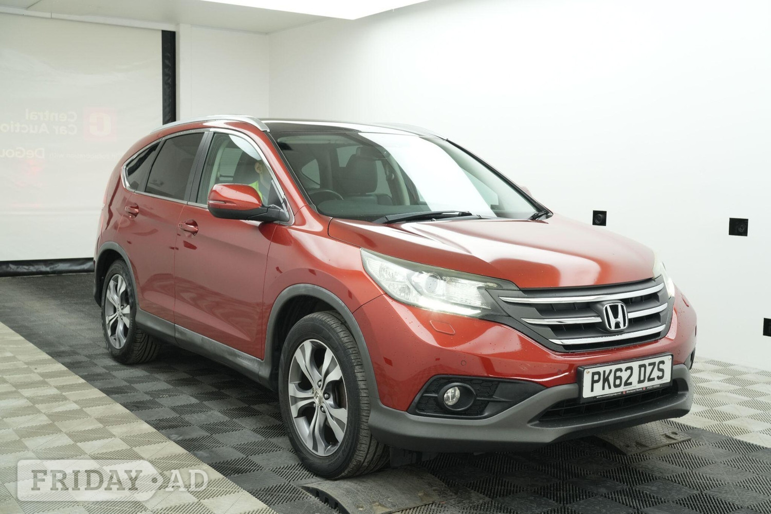 Honda CR-V 2012 in Uxbridge