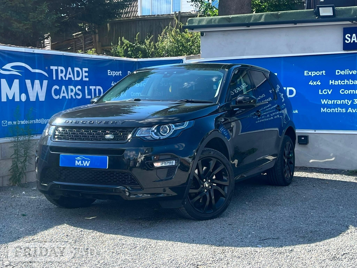 [ berth ]Land Rover Discovery Sport