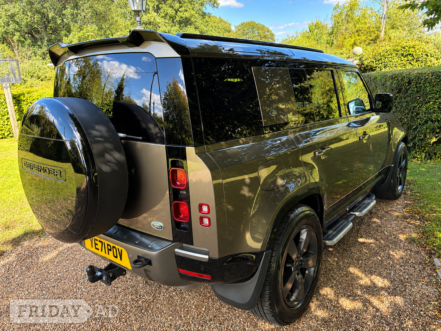 [ berth ]Land Rover Defender 110