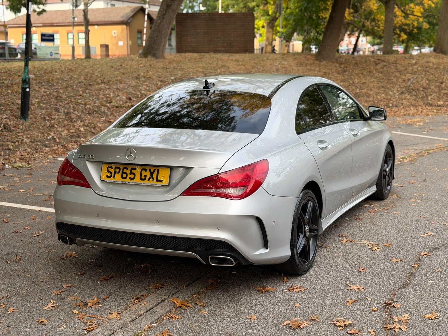 [ berth ]Mercedes-Benz CLA Class