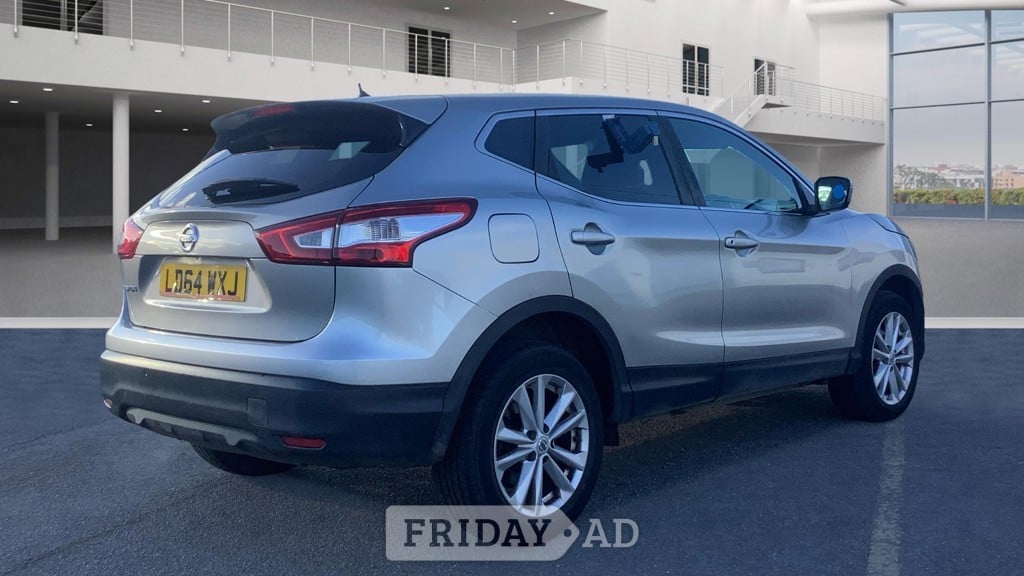 Nissan Qashqai 2014 - Cars in Hounslow