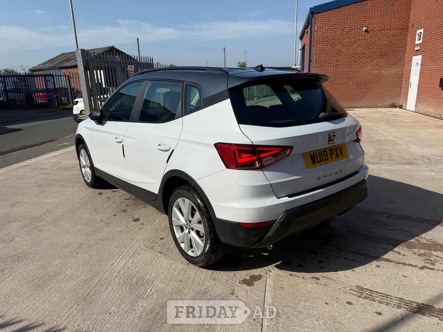 SEAT Arona 2019 - Cars
