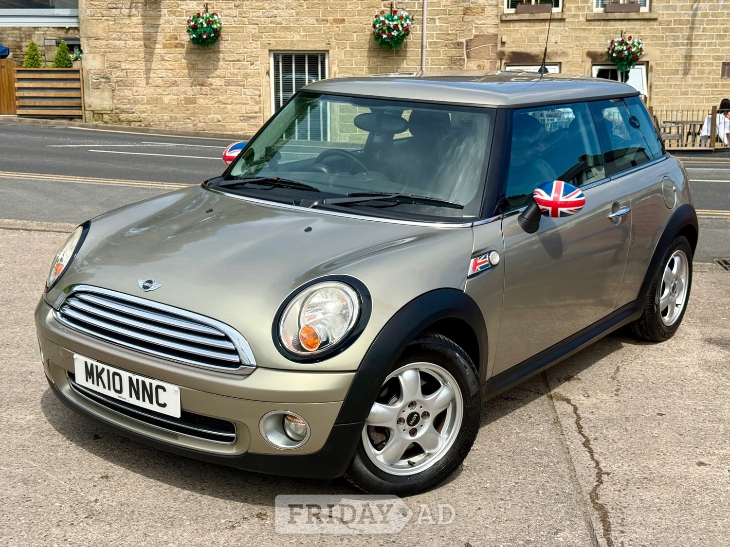 [ berth ]Mini Hatch