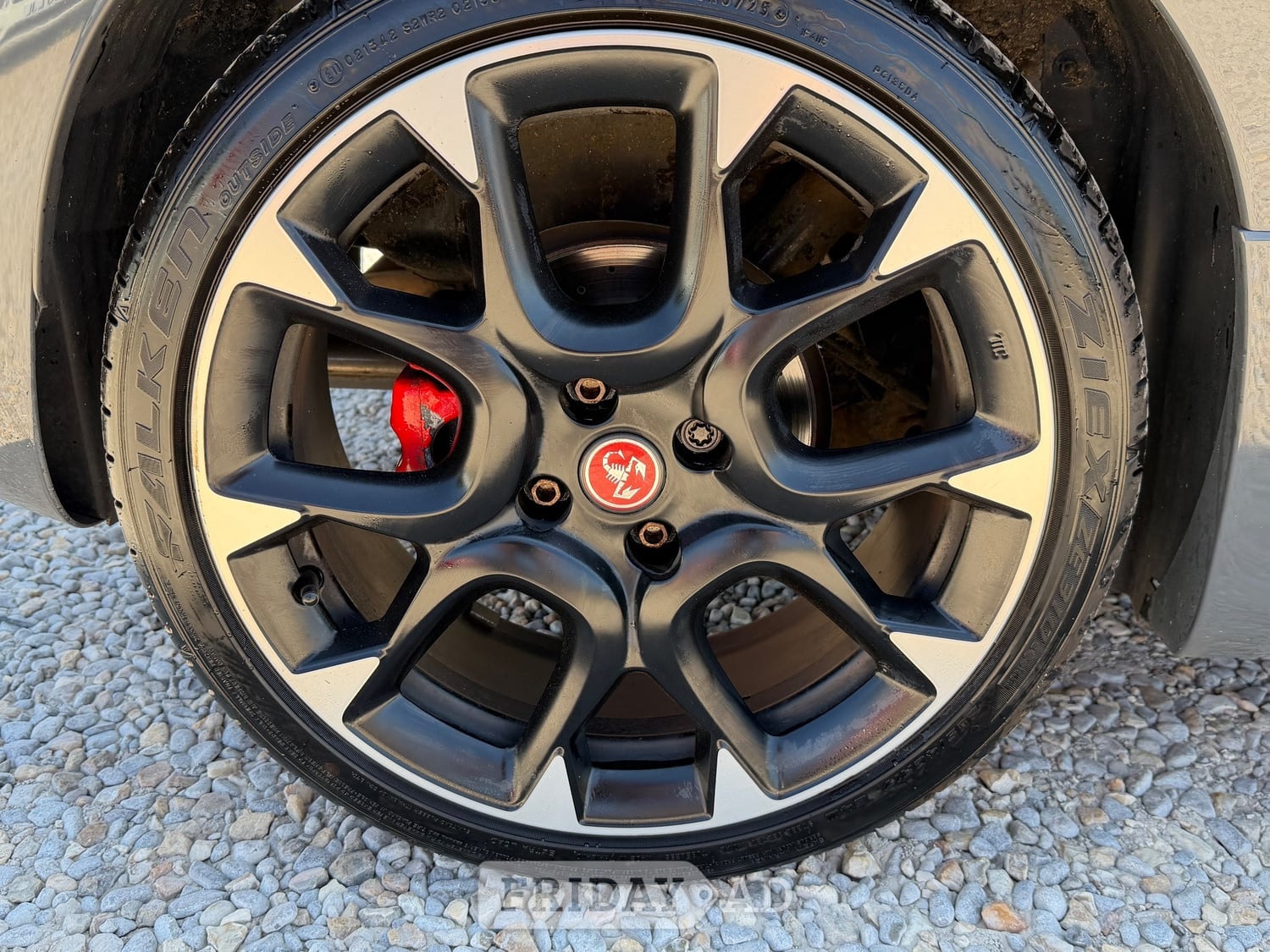 [ berth ]Abarth 595