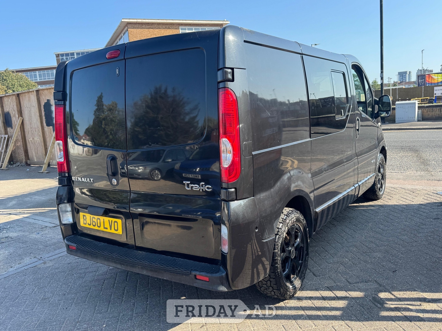 Renault Trafic 2010 - Vans & Commercial Vehicles in Slough