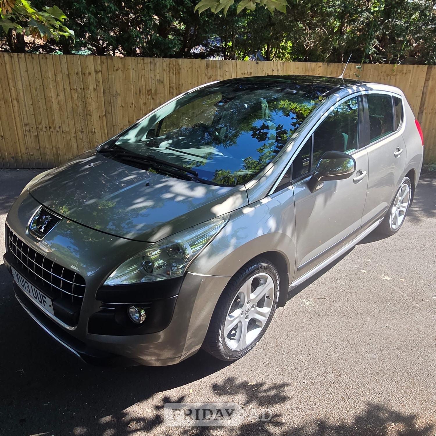 [ berth ]Peugeot 3008