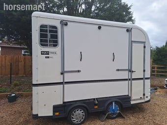 Equi-Trek Space-Treka  Horse Trailer