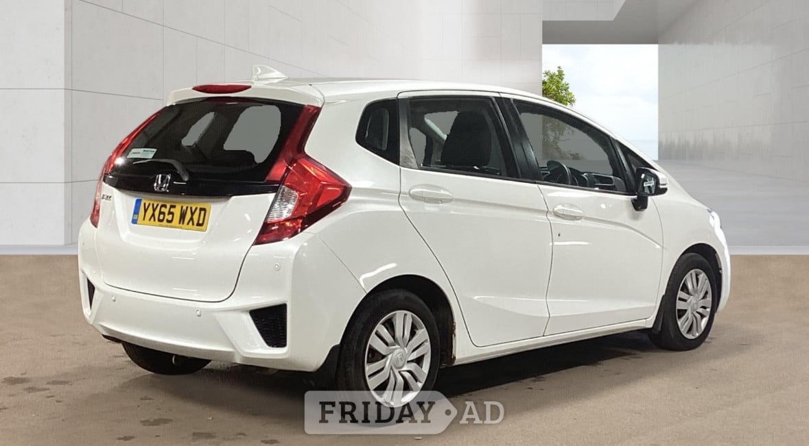 Honda Jazz 2015 - Cars in Ashford
