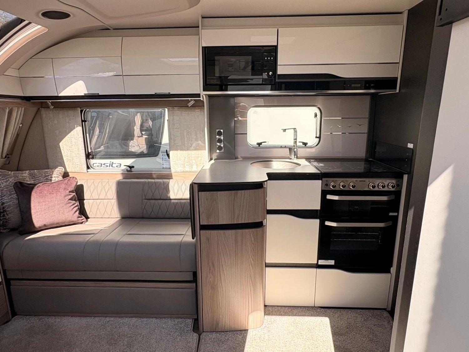 [ berth ]Swift Elegance Grande 780