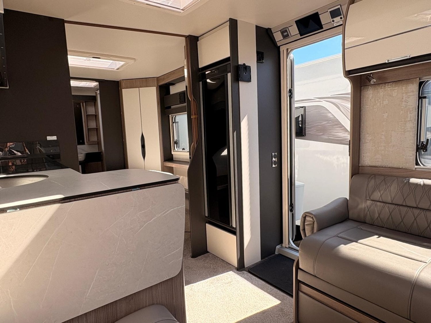 Swift Elegance Grande 780 2024 - Motorhomes & Caravans