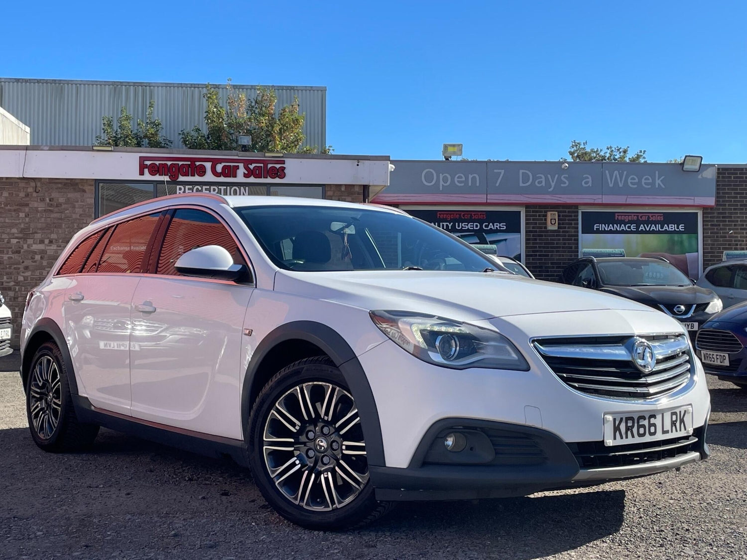 Vauxhall Insignia 2016 - Cars
