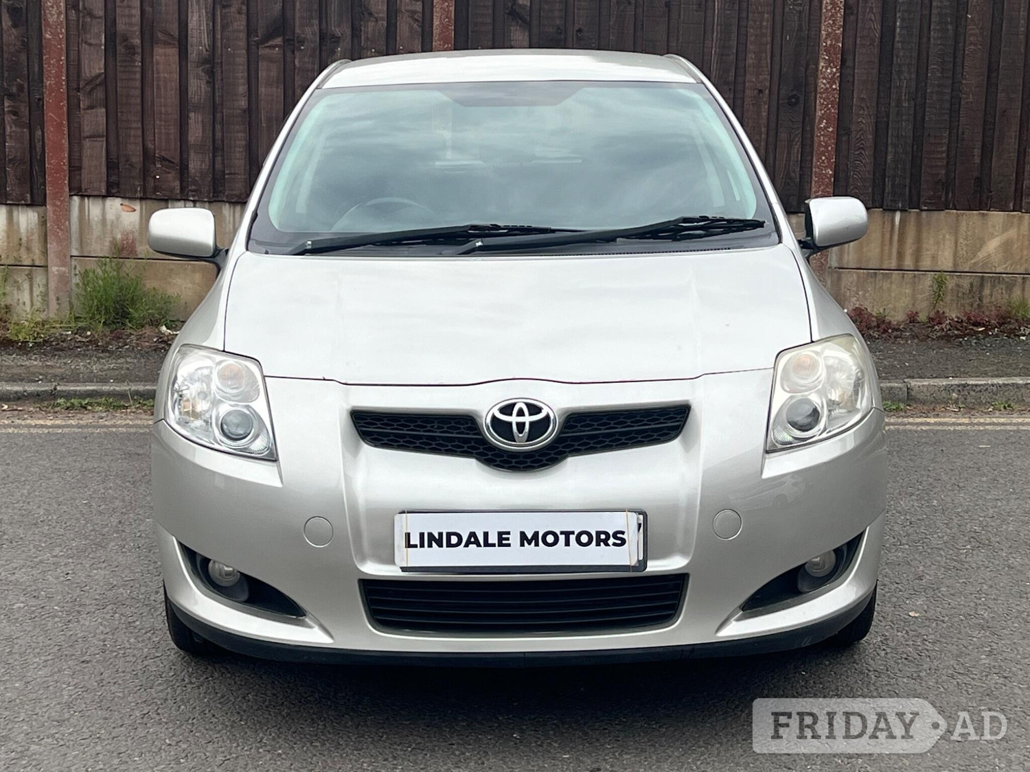 Toyota Auris Oldham