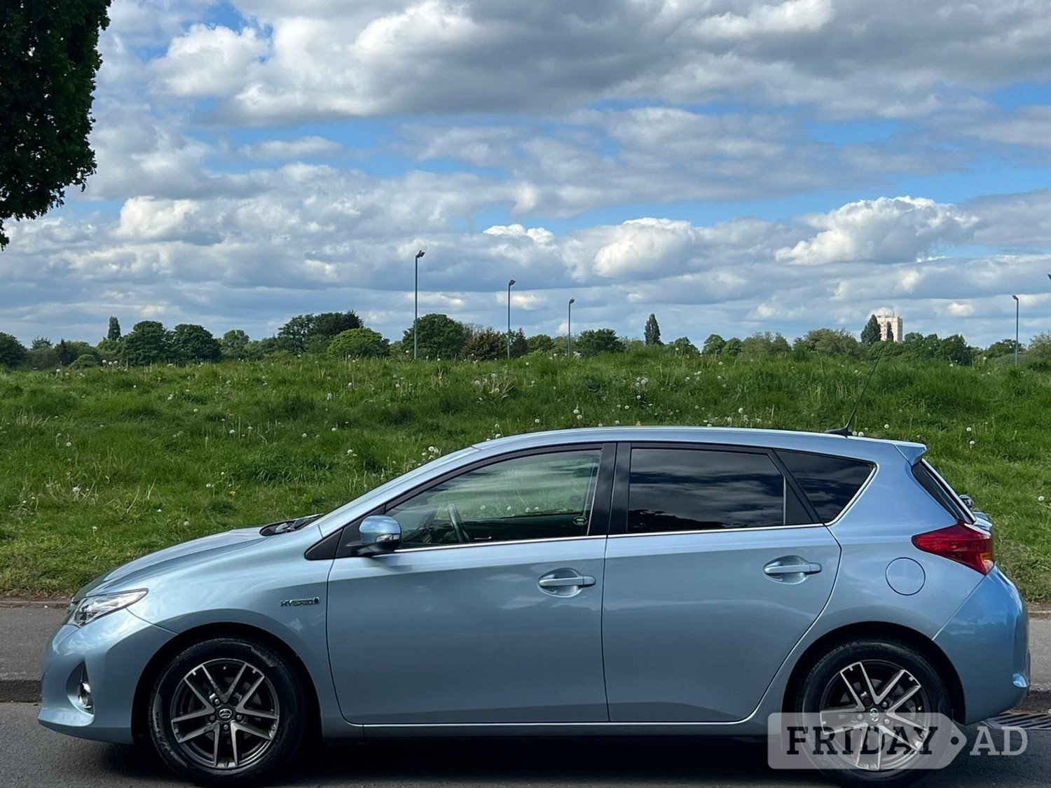 Toyota Auris 2015 - Cars in Birmingham
