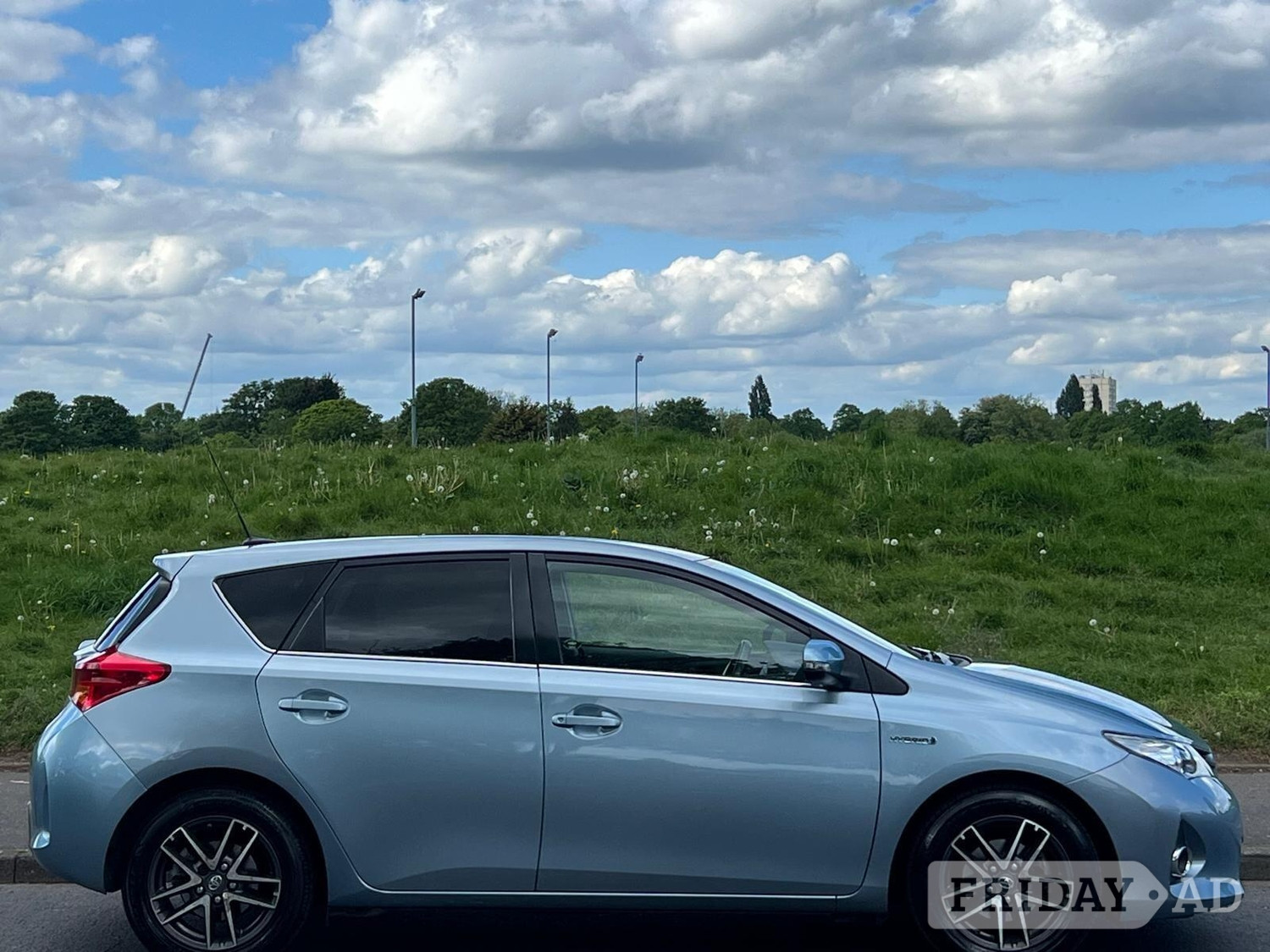 Toyota Auris 2015 - Cars