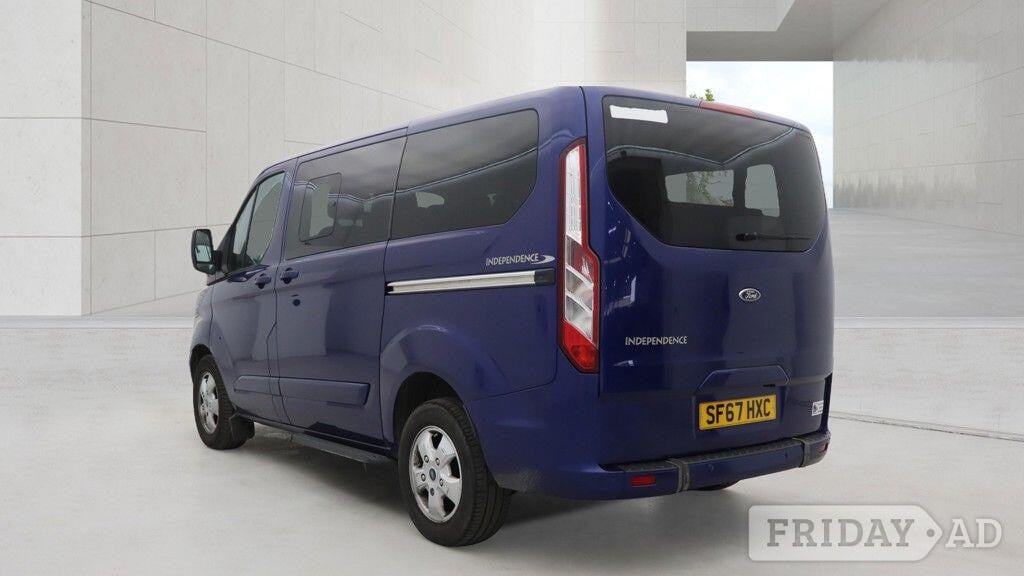 Ford Tourneo Custom 2017 - Vans & Commercial Vehicles