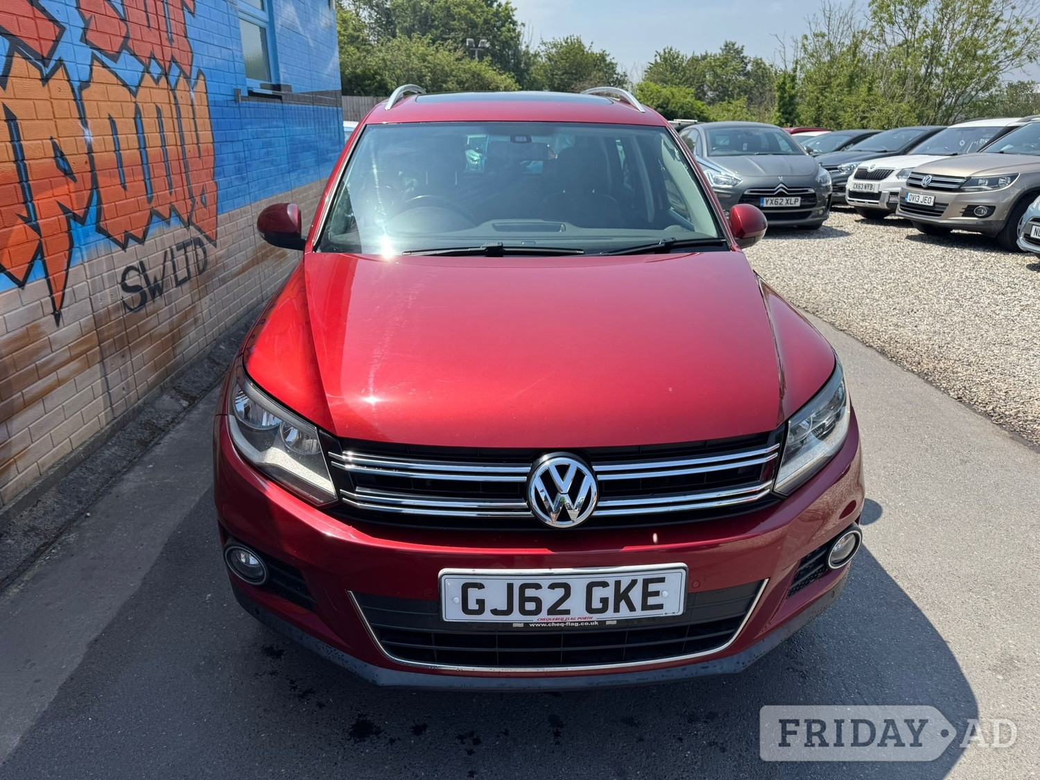 Volkswagen Tiguan 2012 - Cars