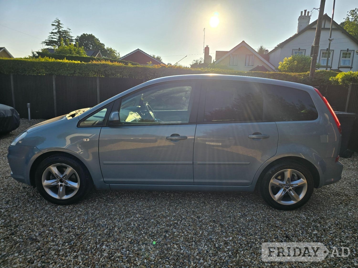 [ berth ]Ford C-MAX