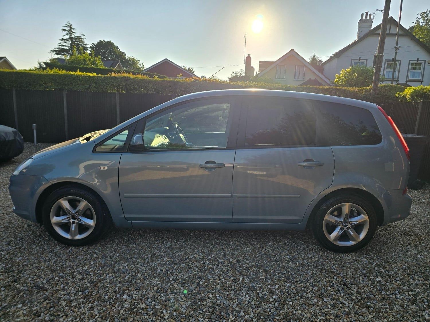 [ berth ]Ford C-MAX