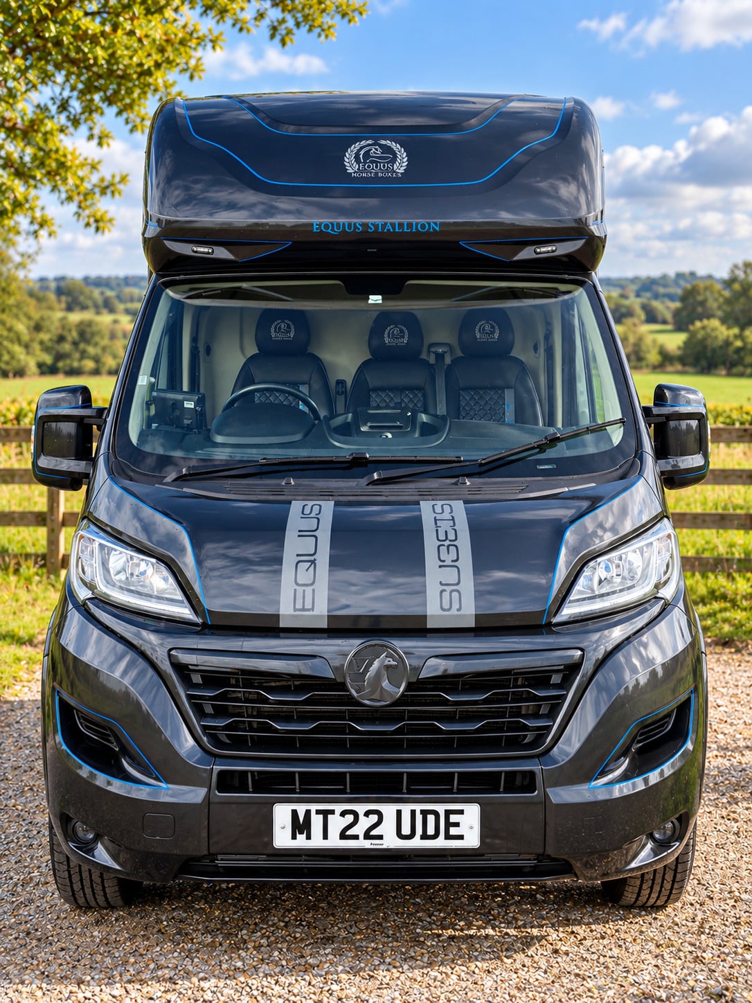 Equus ST3500 Vauxhall Horsebox - Trailers & Horseboxes