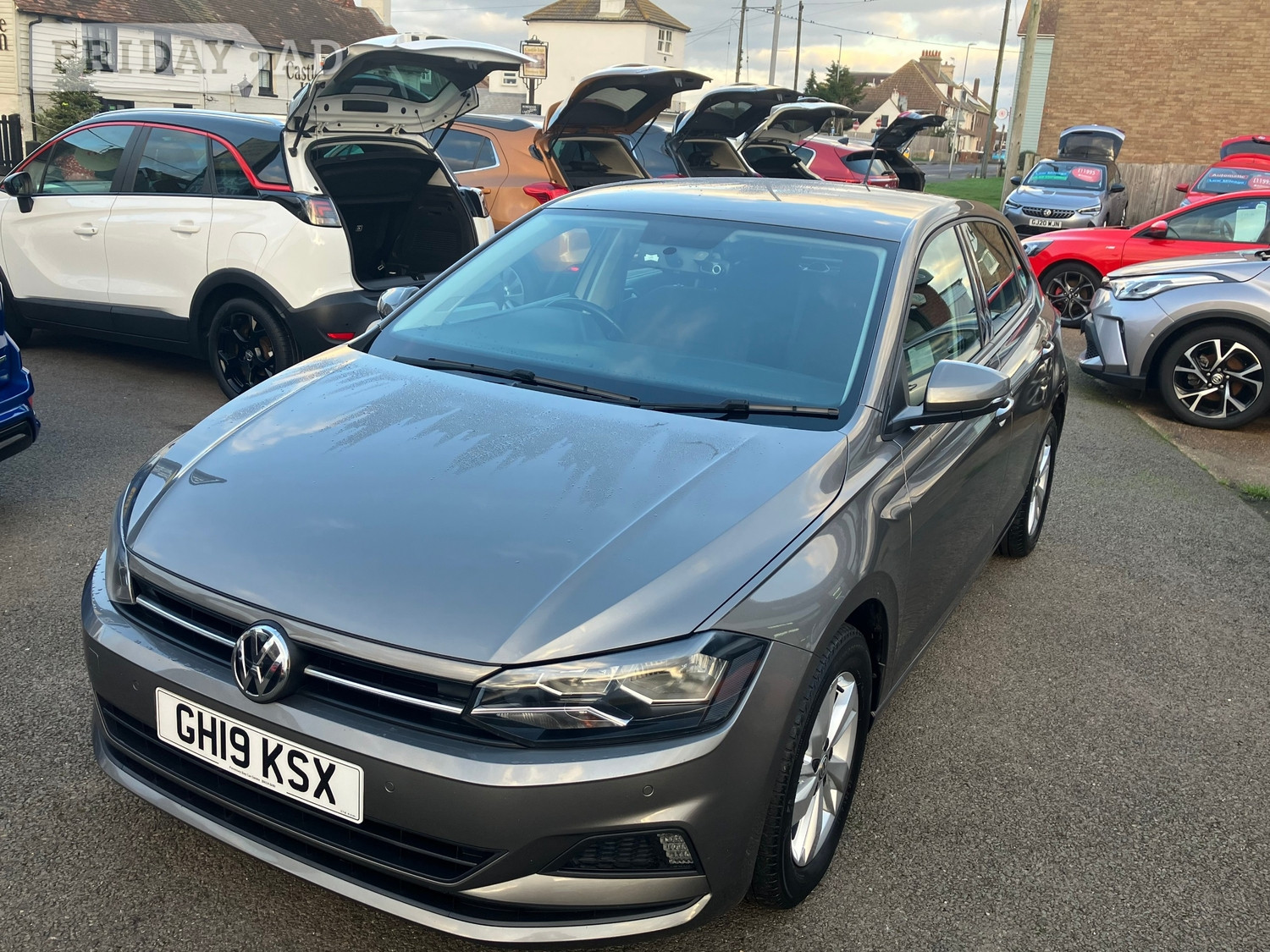 Volkswagen Polo 2019 - Cars