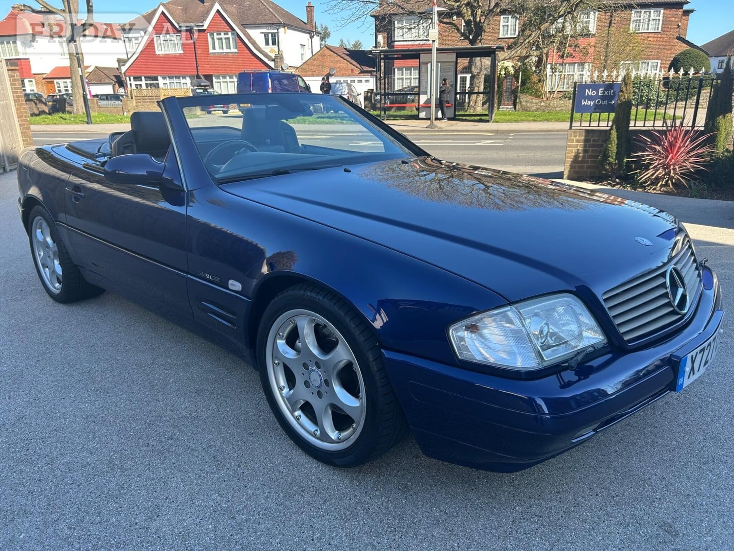 Mercedes-Benz SL 2000 in Croydon