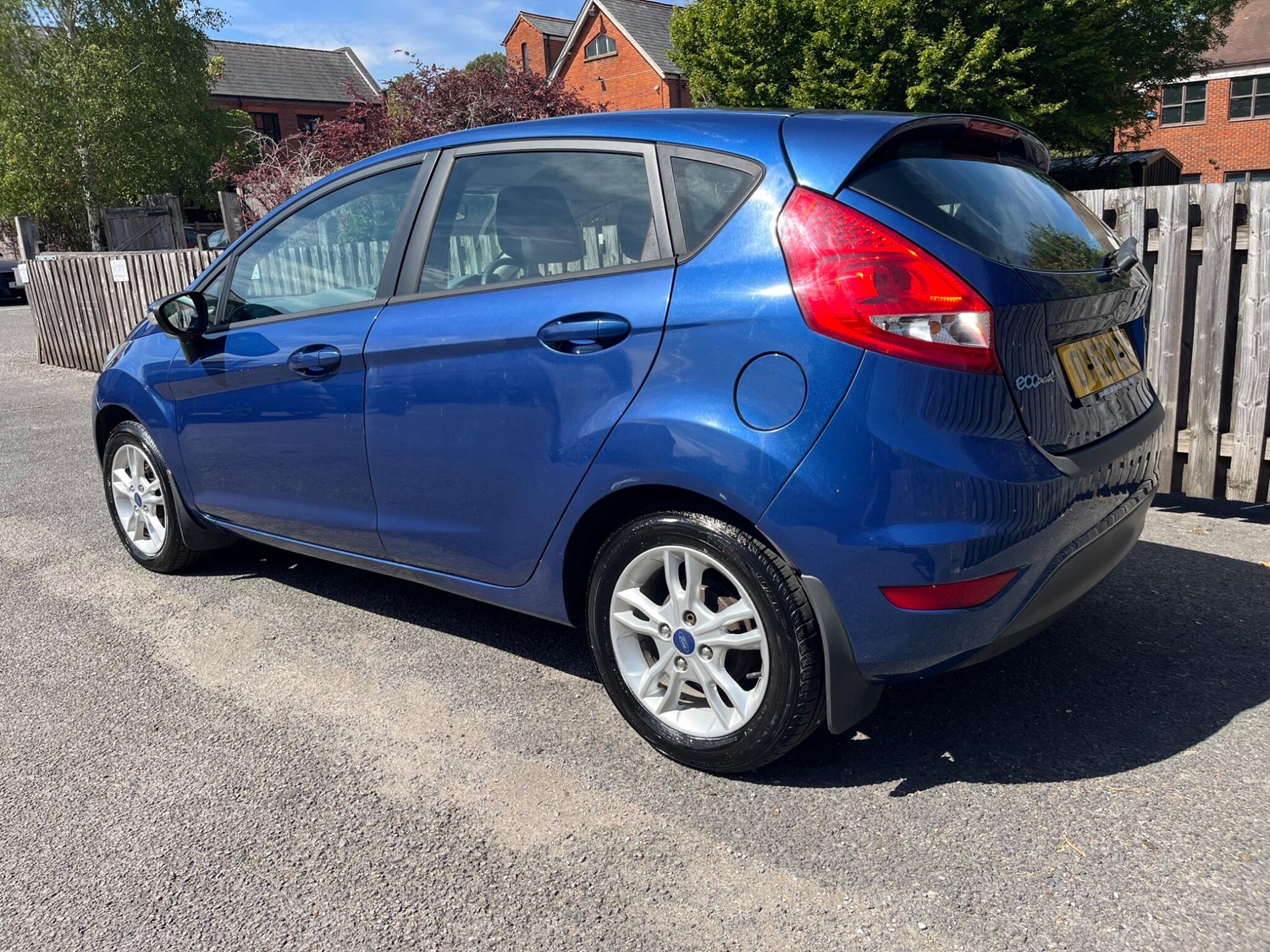 [ berth ]Ford Fiesta
