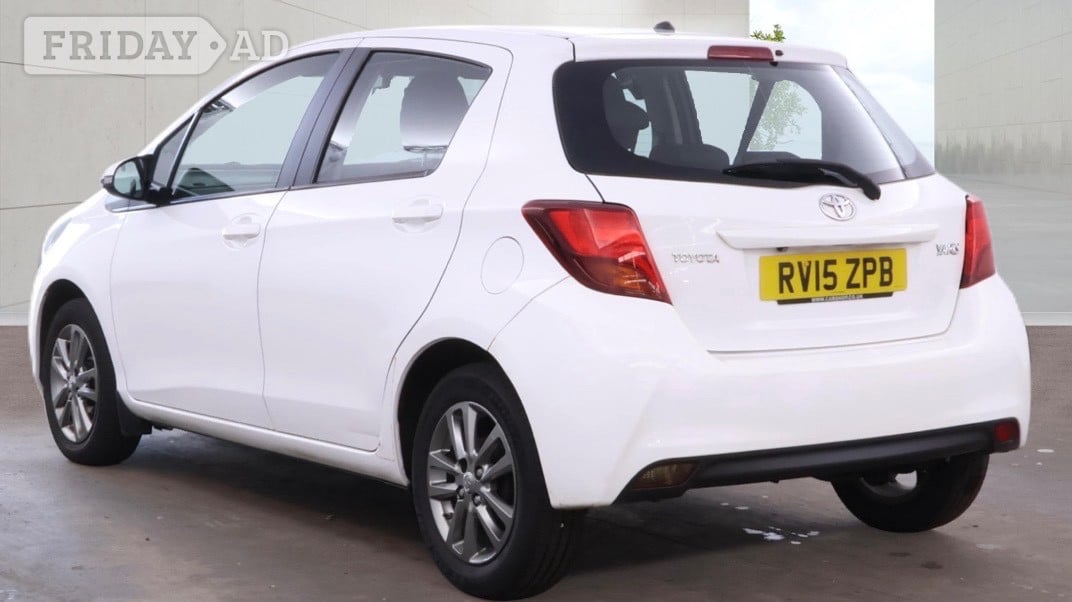 Toyota Yaris 2015 - Cars in Manchester