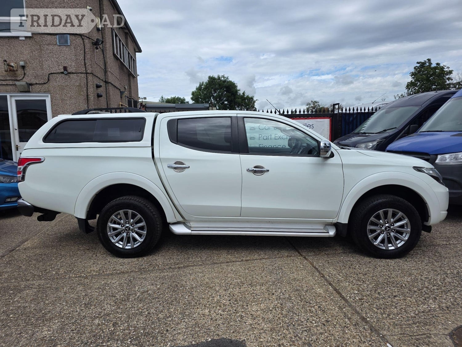 Mitsubishi L200 Hounslow