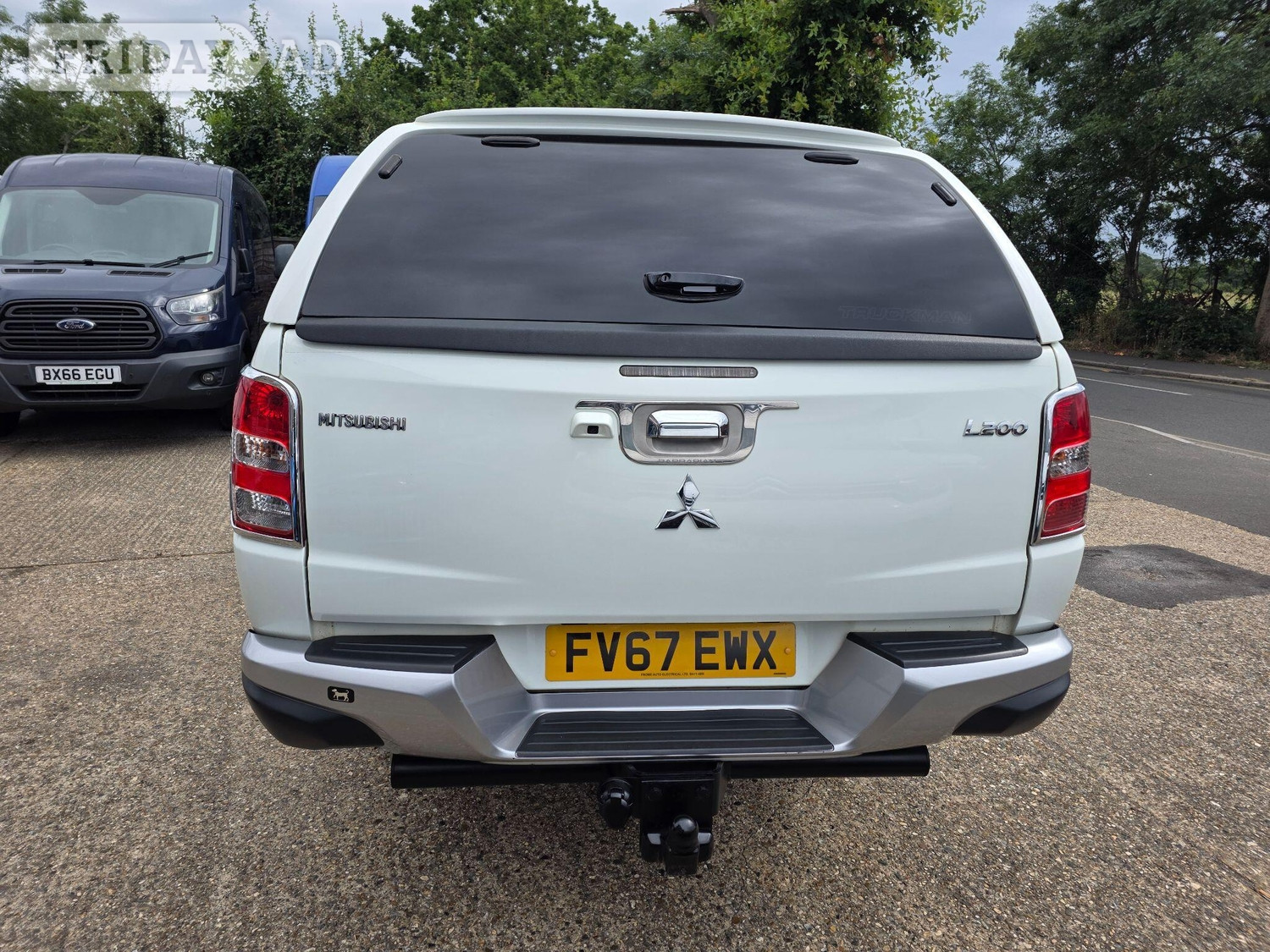 Mitsubishi L200 2017 - Vans & Commercial Vehicles in Hounslow