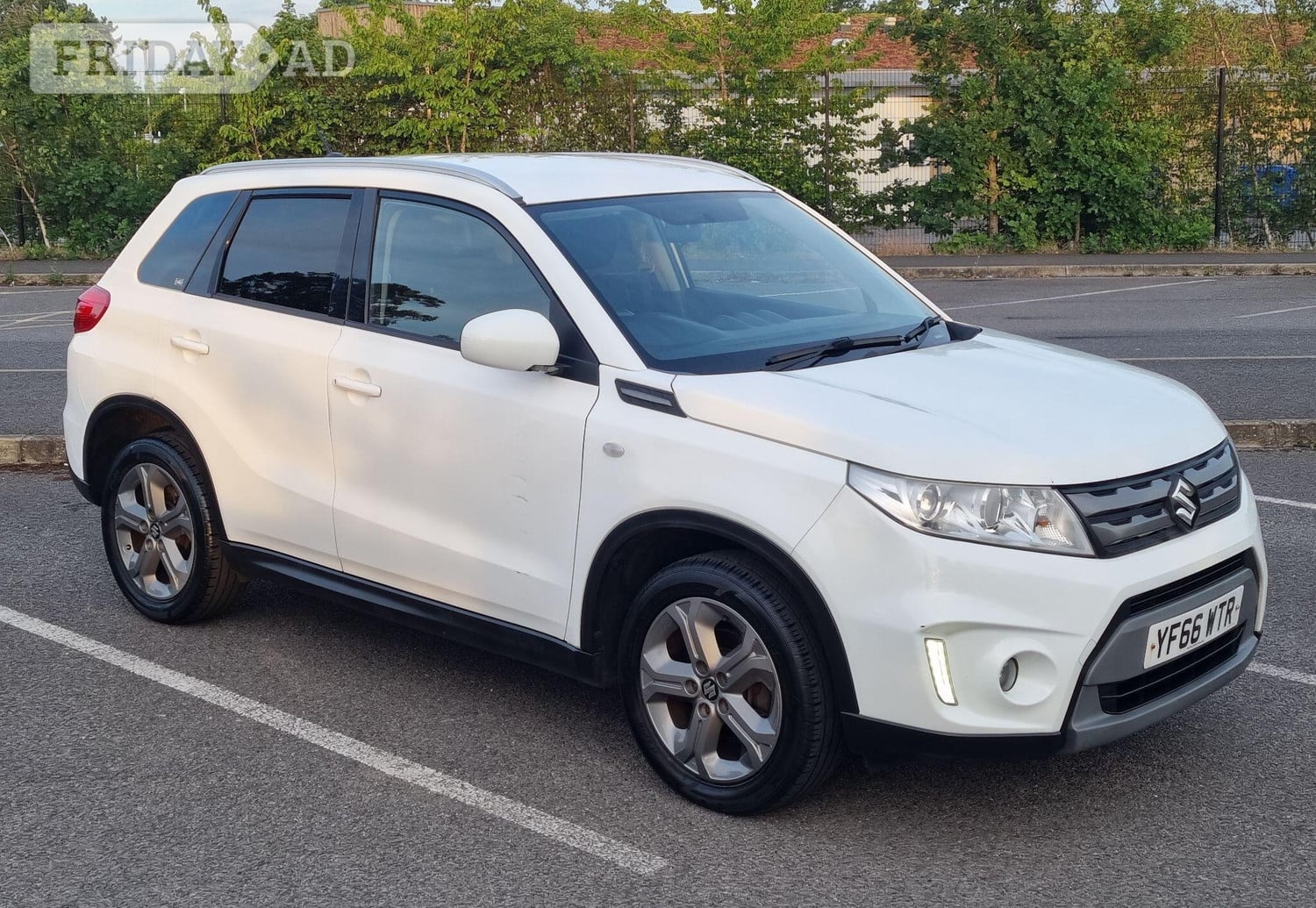 Suzuki Vitara 2016 - Cars in Windsor