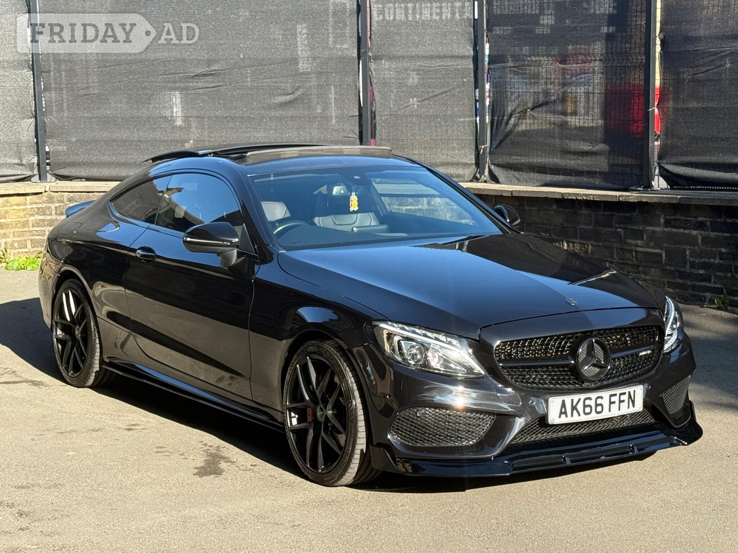 [ berth ]Mercedes-Benz C Class