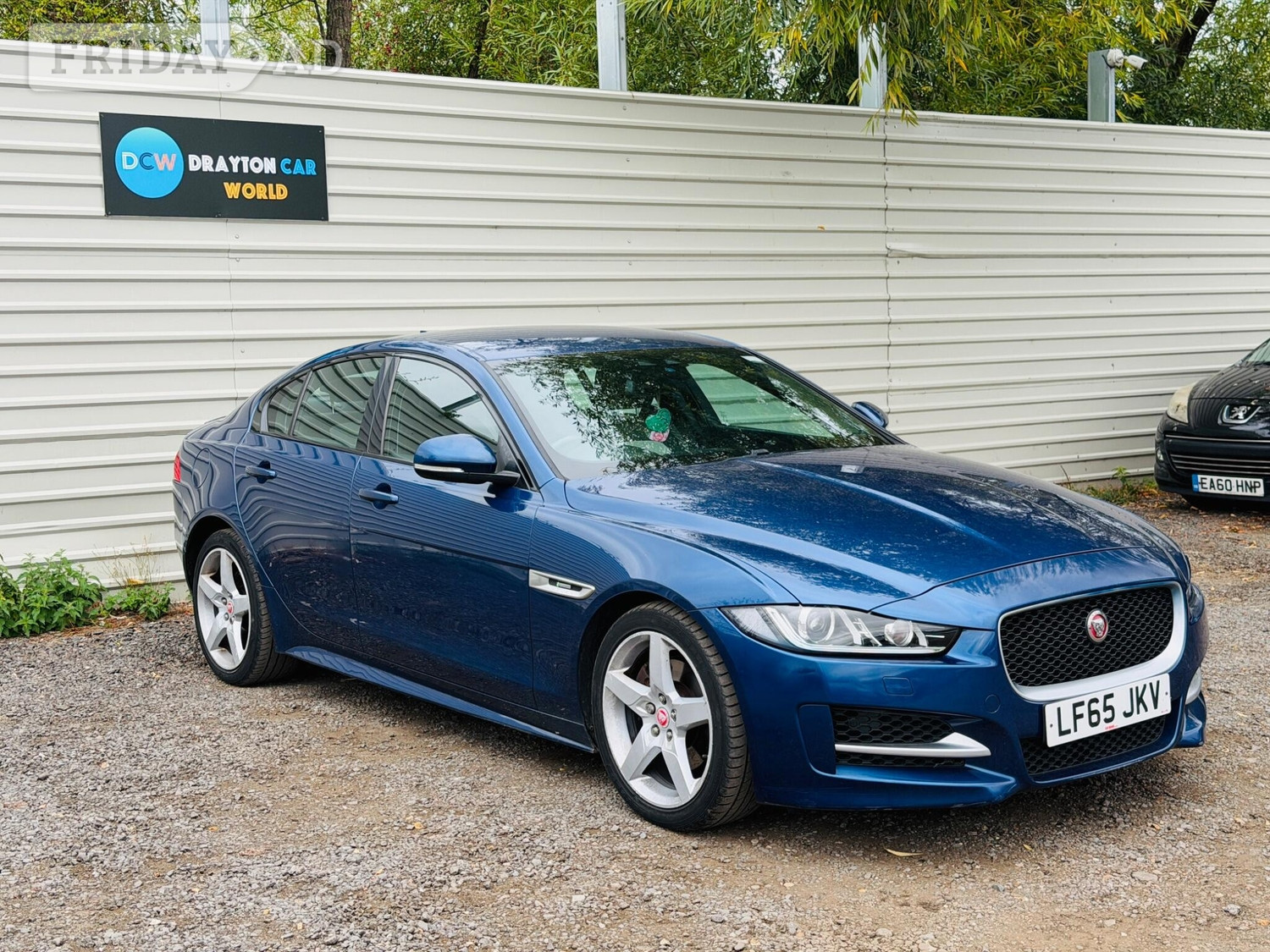 Jaguar XE 2015 - Cars in Hillingdon