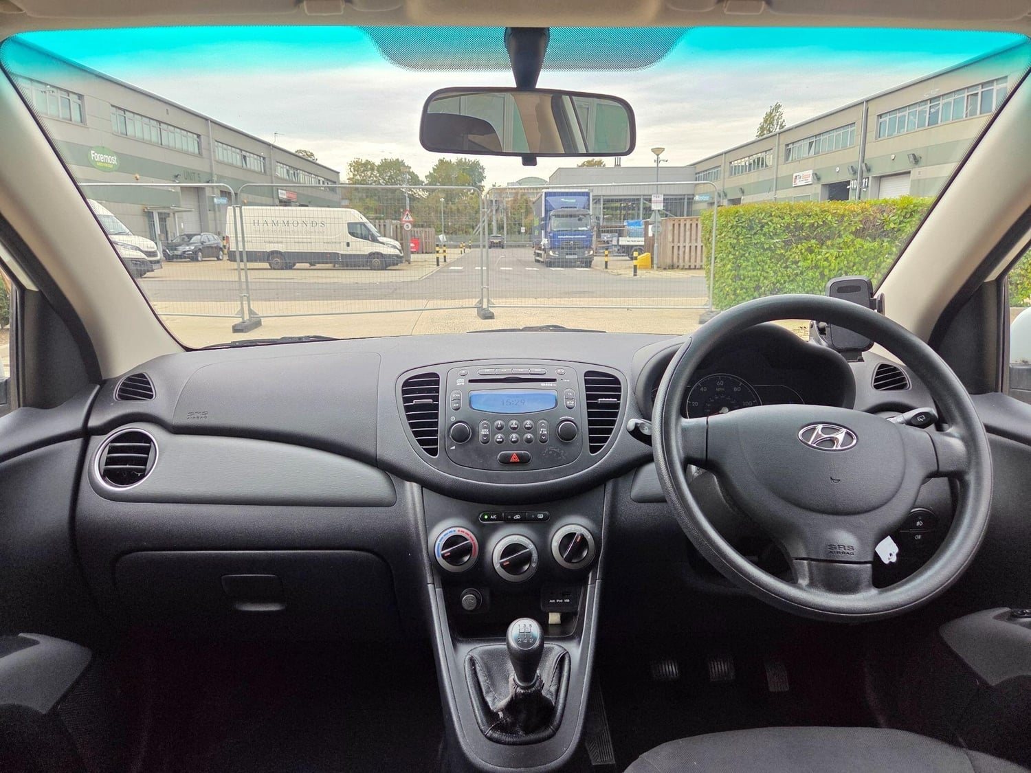 Hyundai i10 2013 - Cars in Slough