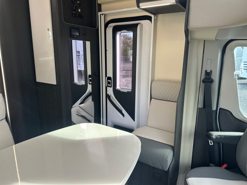 Roller Team 665 Zefiro  for sale - Motorhomes & Caravans